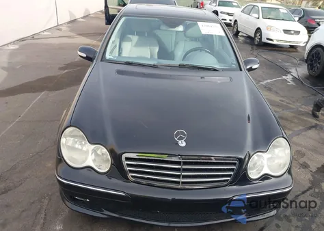 2006 Mercedes-Benz C 230 Sport from USA, damaged, VIN WDBRF52HX6F803909